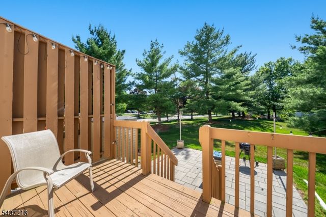 902 Wetherburn Ct, Raritan Twp., NJ 08822
