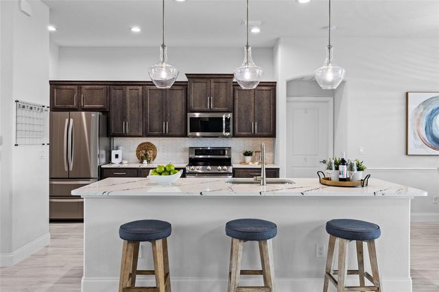 1600 LAKE RESERVE DRIVE, Deland, FL 32724