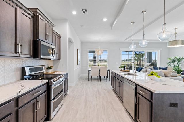 1600 LAKE RESERVE DRIVE, Deland, FL 32724