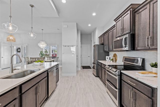 1600 LAKE RESERVE DRIVE, Deland, FL 32724