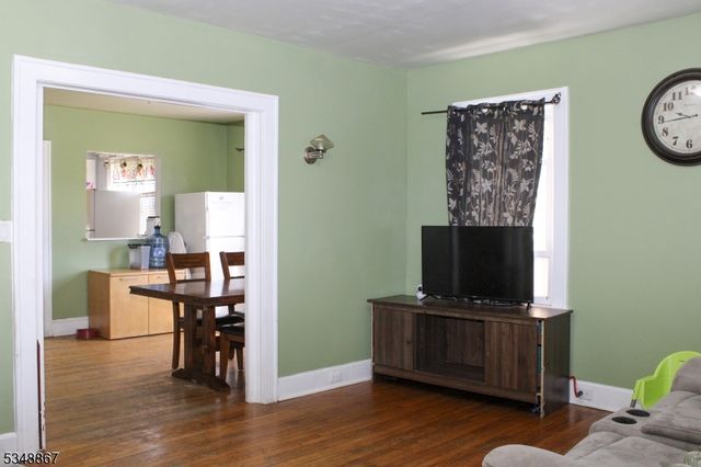 1231 Hamilton St, Franklin Twp., NJ 08873
