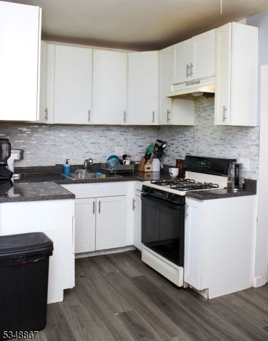 1231 Hamilton St, Franklin Twp., NJ 08873