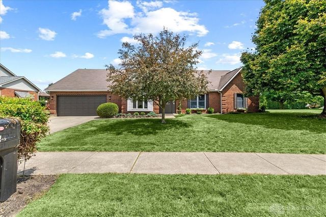 755 Willow Creek Way, Troy, OH 45373
