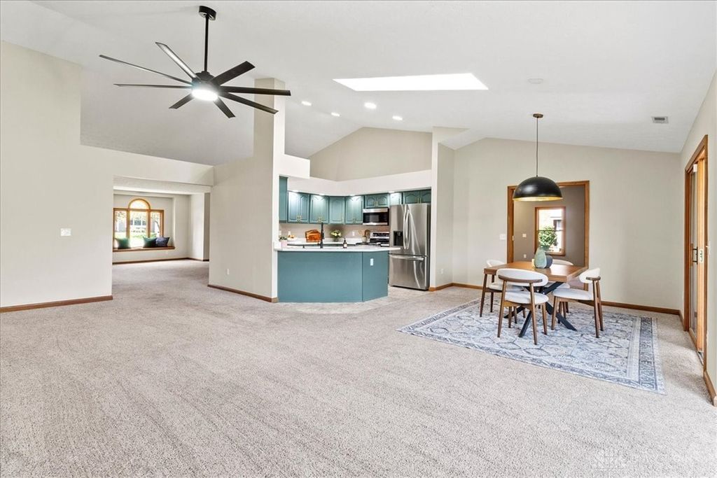 755 Willow Creek Way, Troy, OH 45373