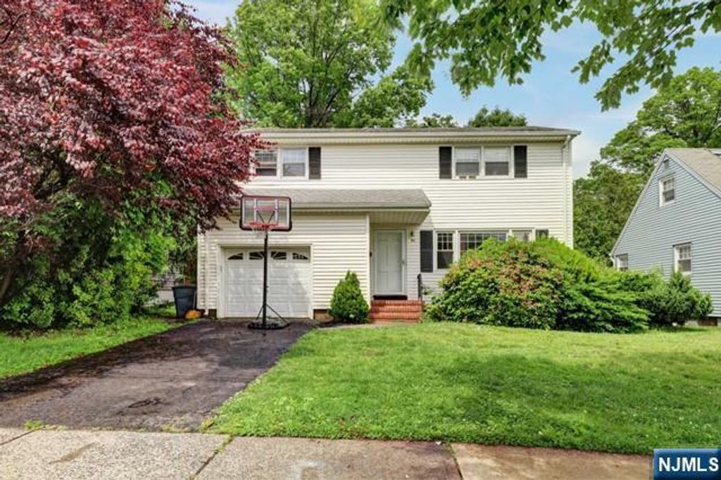 50 Patricia Place, Clifton, NJ 07012