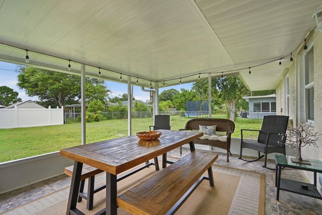 482 SE GALLEON Lane, Port St. Lucie, Port St Lucie, FL 34983