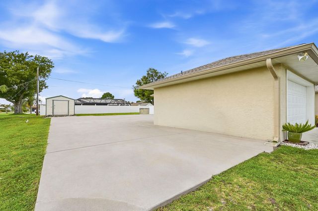 482 SE GALLEON Lane, Port St. Lucie, Port St Lucie, FL 34983