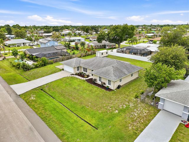 482 SE GALLEON Lane, Port St. Lucie, Port St Lucie, FL 34983