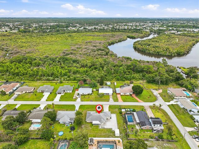 482 SE GALLEON Lane, Port St. Lucie, Port St Lucie, FL 34983