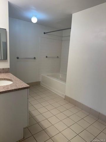 300 Mamaroneck Avenue 616, White Plains, NY 10605