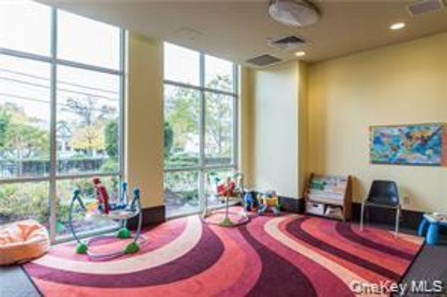 300 Mamaroneck Avenue 616, White Plains, NY 10605