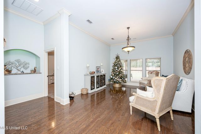 2119 Whitney Oaks Drive, Ocean Springs, MS 39564