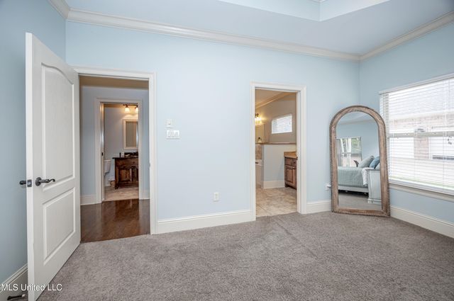 2119 Whitney Oaks Drive, Ocean Springs, MS 39564