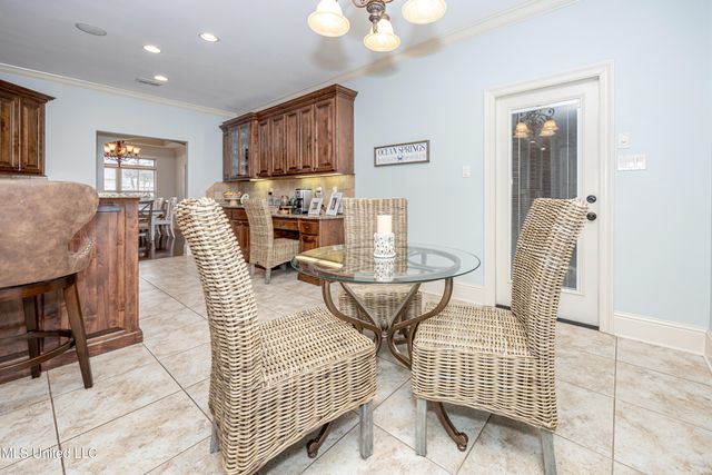 2119 Whitney Oaks Drive, Ocean Springs, MS 39564