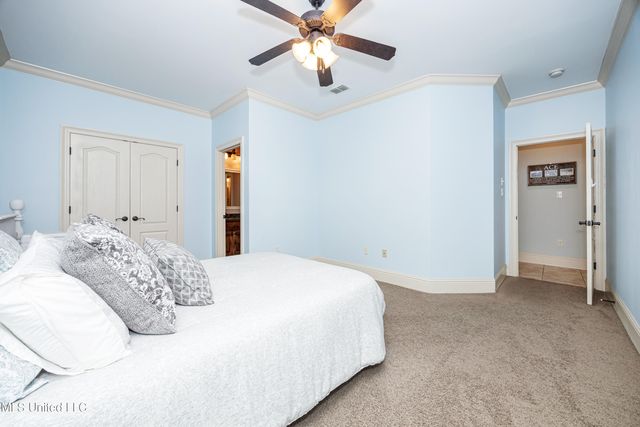 2119 Whitney Oaks Drive, Ocean Springs, MS 39564