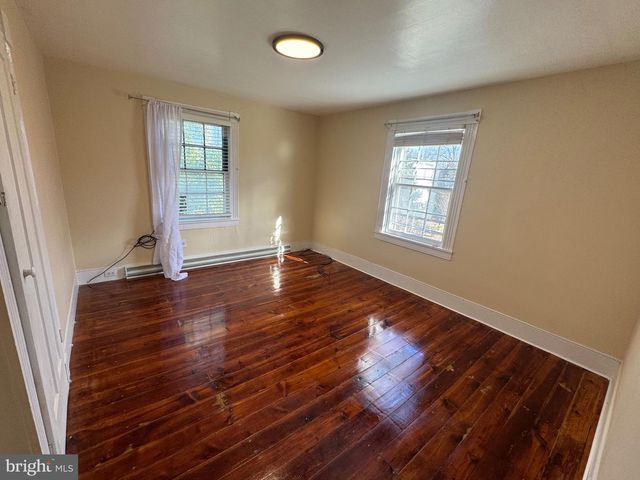 201 CAPON ST, Strasburg, VA 22657