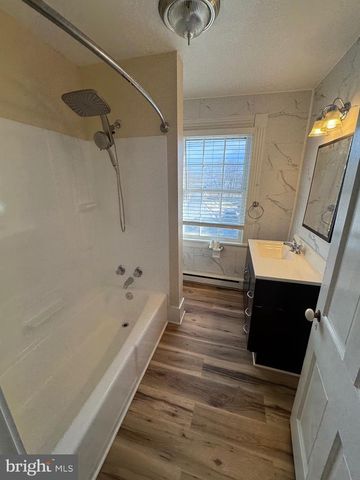 201 CAPON ST, Strasburg, VA 22657