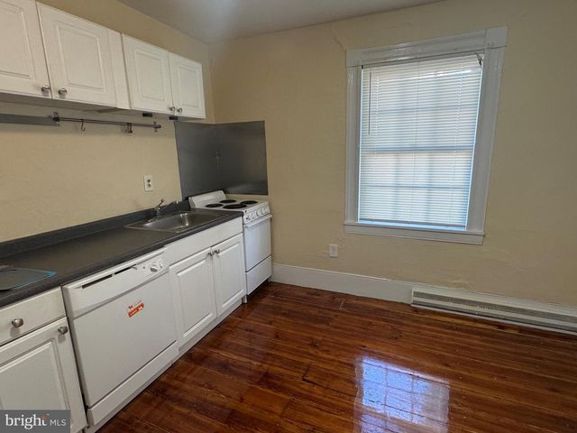 201 CAPON ST, Strasburg, VA 22657