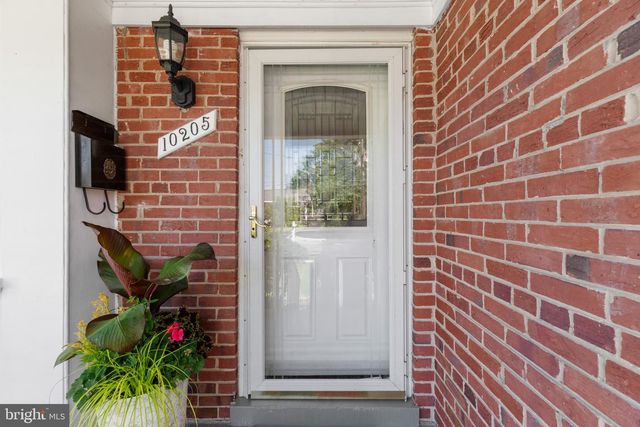 10205 DOUGLAS AVE, Silver Spring, MD 20902