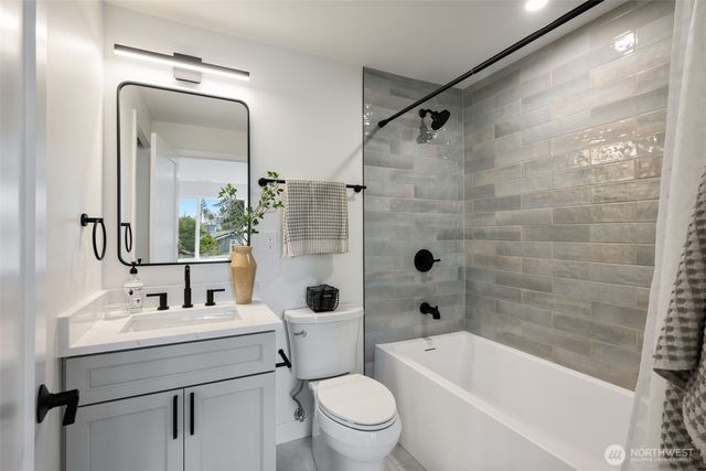 8711 28th Avenue NW, Seattle, WA 98117