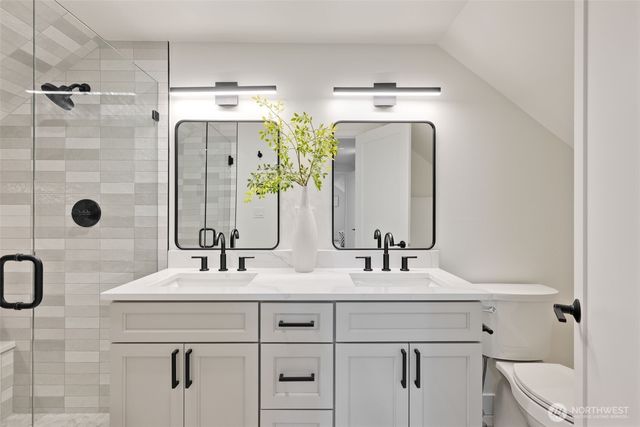 8711 28th Avenue NW, Seattle, WA 98117