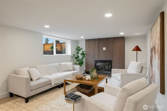 8711 28th Avenue NW, Seattle, WA 98117