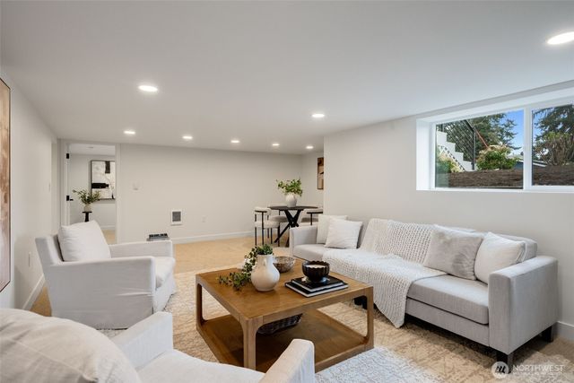 8711 28th Avenue NW, Seattle, WA 98117