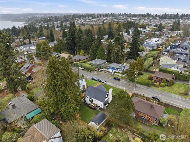 8711 28th Avenue NW, Seattle, WA 98117