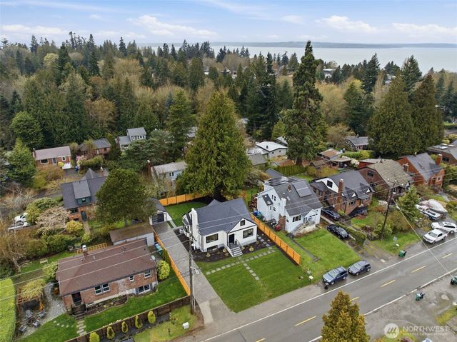 8711 28th Avenue NW, Seattle, WA 98117