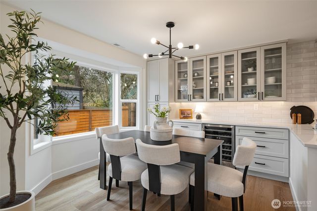 8711 28th Avenue NW, Seattle, WA 98117