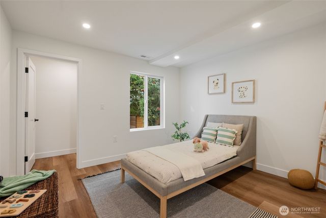 8711 28th Avenue NW, Seattle, WA 98117