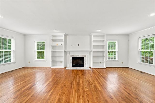16 Wood Forest Drive SW, Cartersville, GA 30120