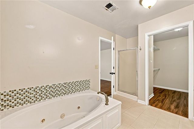 16 Wood Forest Drive SW, Cartersville, GA 30120