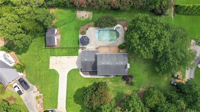 16 Wood Forest Drive SW, Cartersville, GA 30120