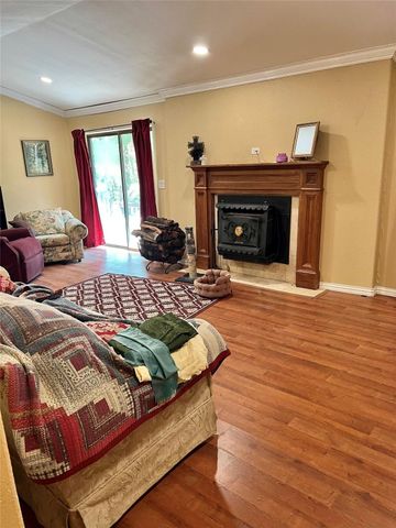 87 County Road 35920, Powderly, TX 75473