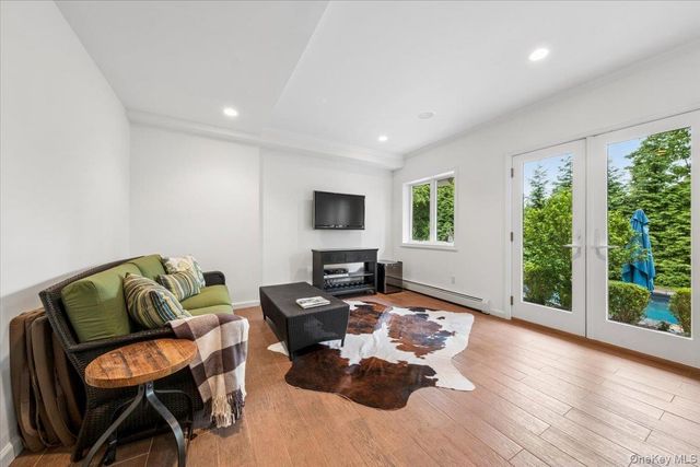 80 High Point Road, Scarsdale, NY 10583