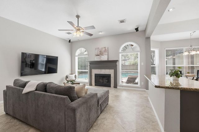 23 Sparklewood Place, The Woodlands, TX 77381