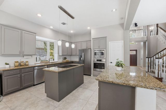 23 Sparklewood Place, The Woodlands, TX 77381