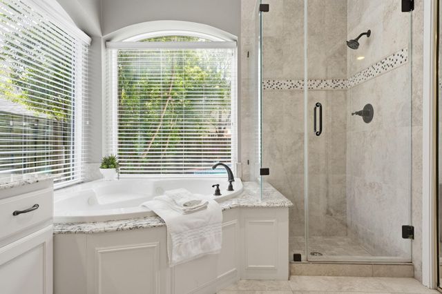 23 Sparklewood Place, The Woodlands, TX 77381