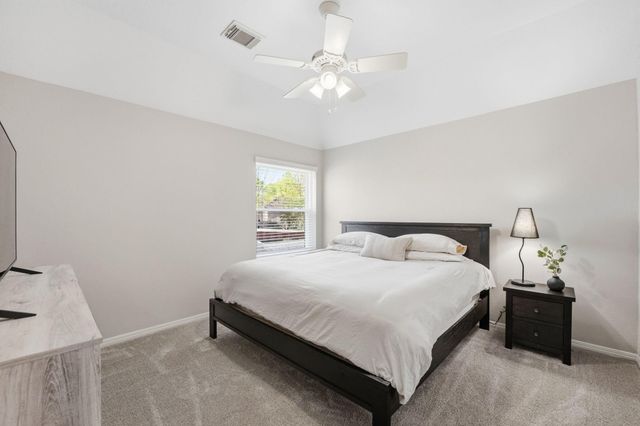 23 Sparklewood Place, The Woodlands, TX 77381