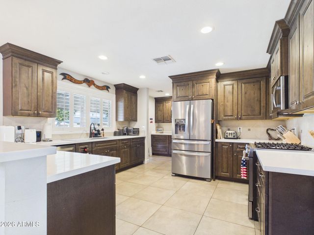 3110 E LUPINE Avenue, Phoenix, AZ 85028