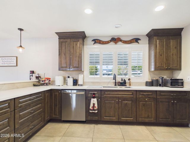 3110 E LUPINE Avenue, Phoenix, AZ 85028