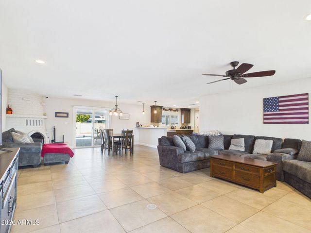 3110 E LUPINE Avenue, Phoenix, AZ 85028