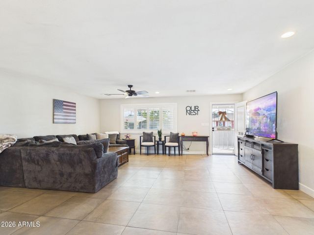3110 E LUPINE Avenue, Phoenix, AZ 85028