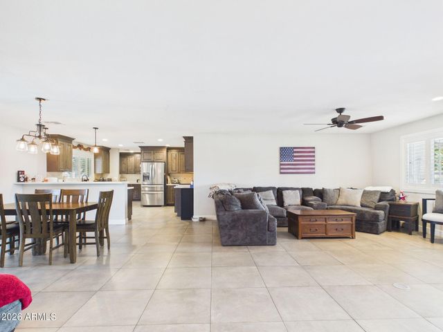 3110 E LUPINE Avenue, Phoenix, AZ 85028