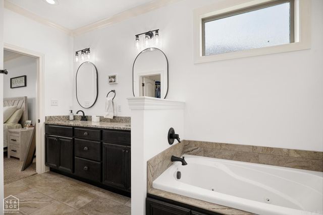 425 Brookstone Drive, Jonesboro, AR 72404