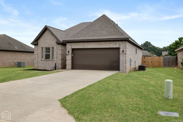 425 Brookstone Drive, Jonesboro, AR 72404