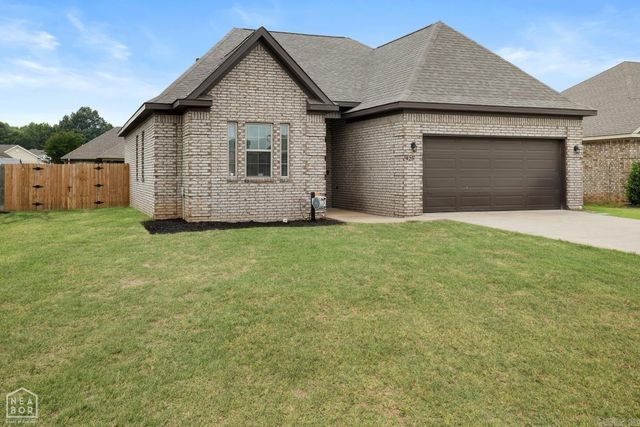 425 Brookstone Drive, Jonesboro, AR 72404