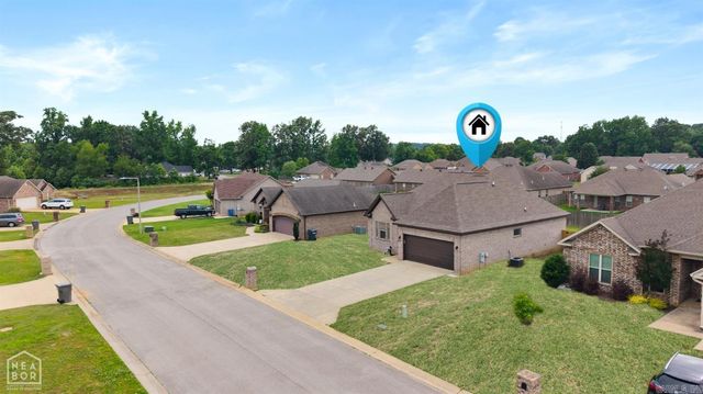 425 Brookstone Drive, Jonesboro, AR 72404