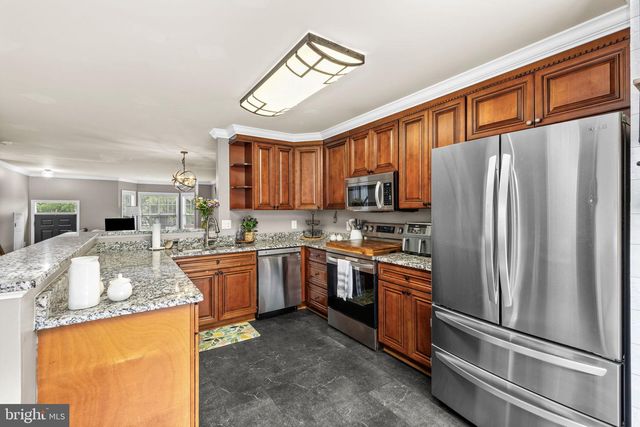 107 CROSSING RD, Fredericksburg, VA 22406